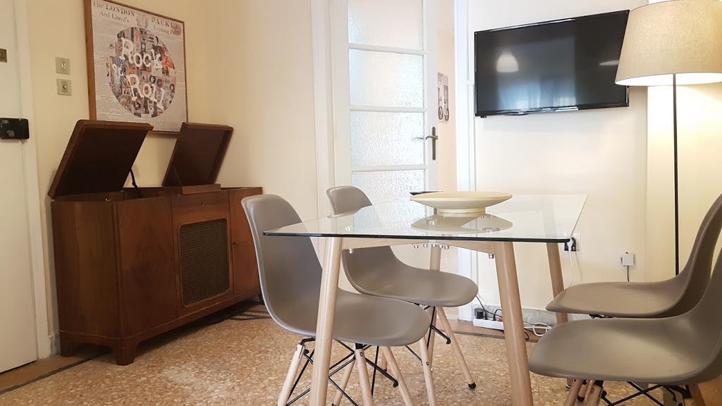 Errathens Vanilla Apartment - Athens Center Extérieur photo